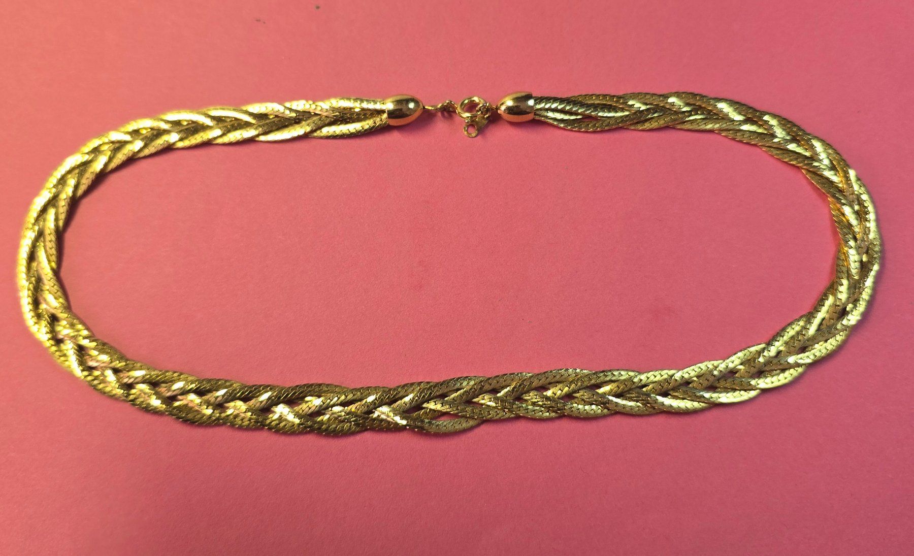 Ketten: Goldfarbene Halskette – Gebraucht aus Ennetbürgen von 50shafali53