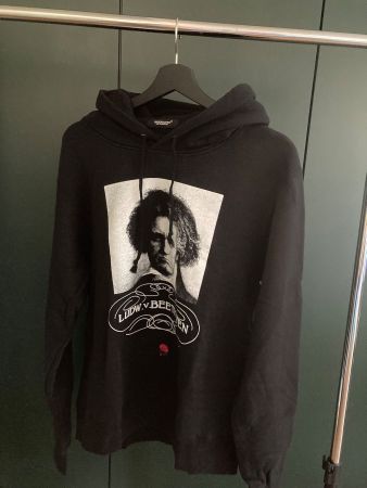 Undercover · UCX4893-3 · D. Black · Beethoven · M · BNWT