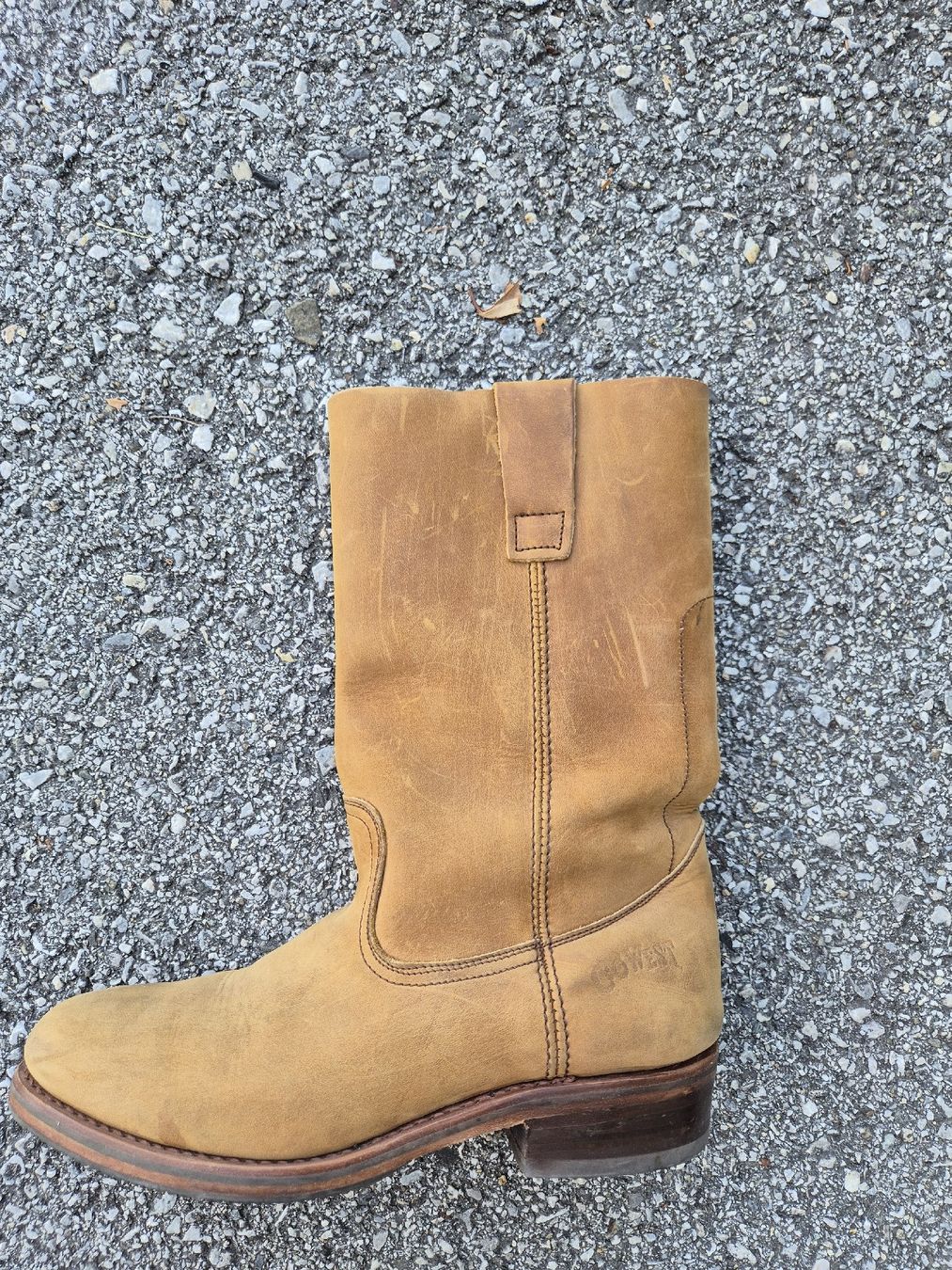 Scarpe da uomo: Bottes vintage Gowest en cuir camel – Usato da Argnou (Ayent) venduto da emnonaol 1