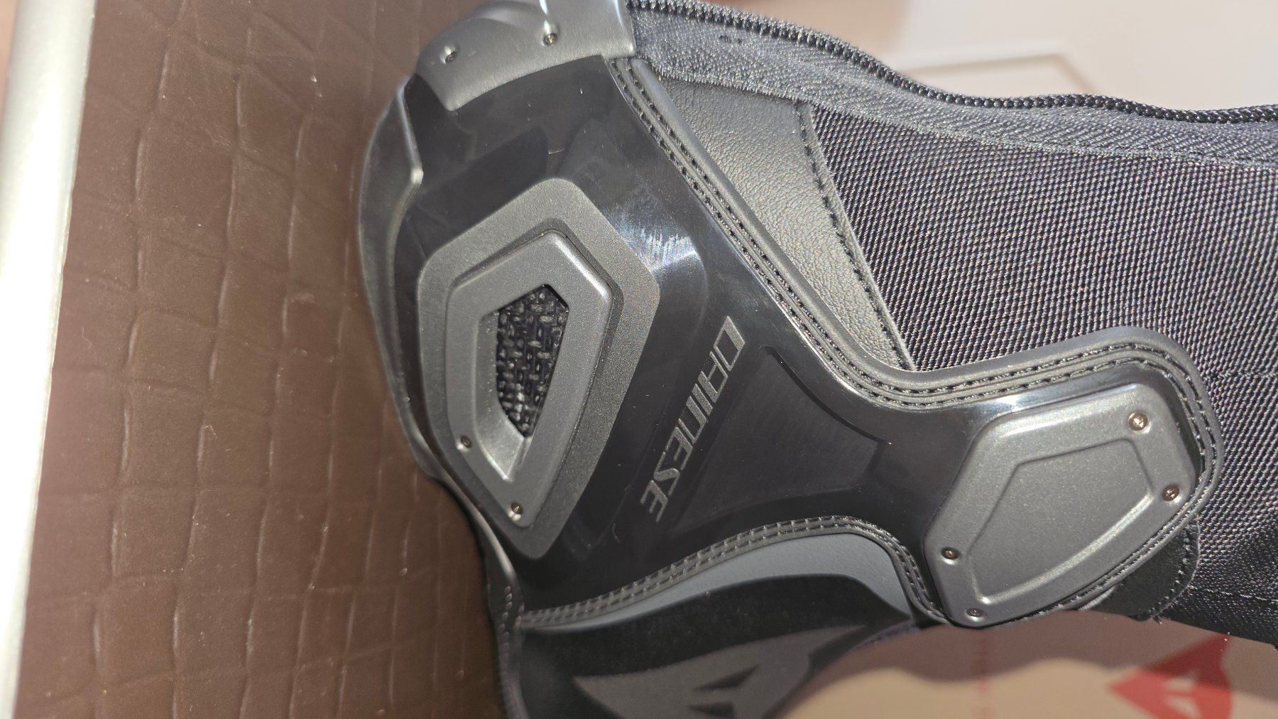 Dainese Scarpe da uomo: Motorradstiefel Dainese Axial 2 – Usato da Cham venduto da bri_kbc5 2