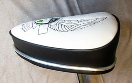 Moped Sattel neu bezogen. Reine Handarbeit!