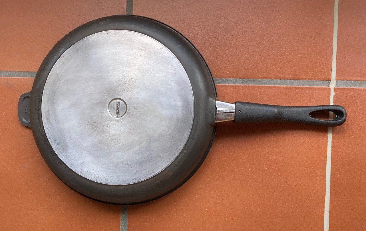 Pfannen: Bratpfanne Titan - Gastrolux – Gebraucht aus Orselina von Vrenegonde 1