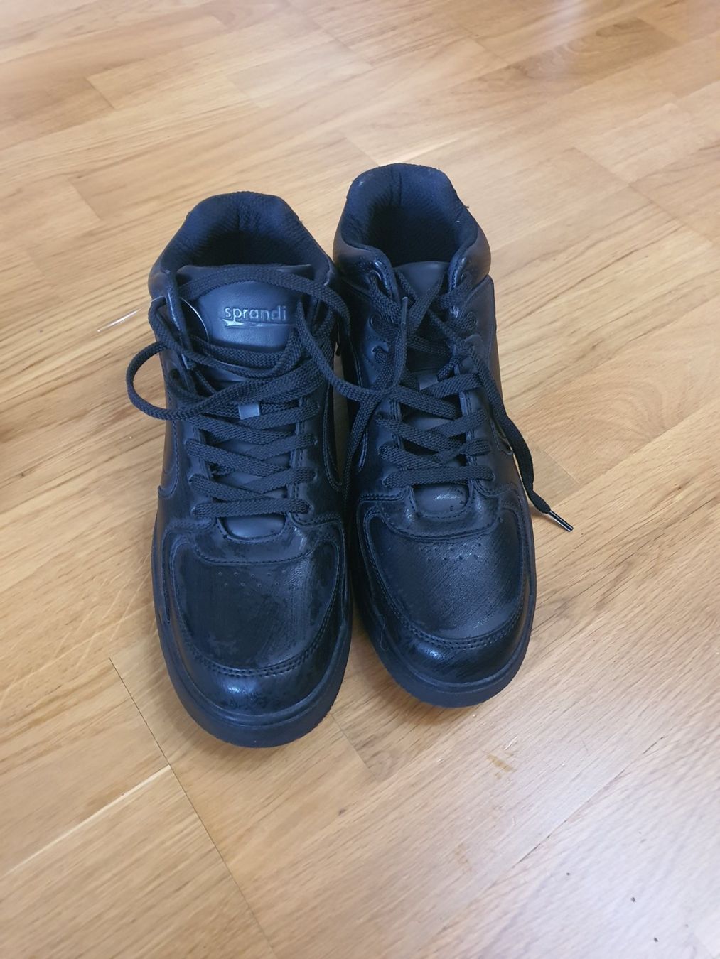 Herrenschuhe: Laufschuhe  Neue  Nr.45 – Neu (gemäss Beschreibung) aus Mels von ricoshop