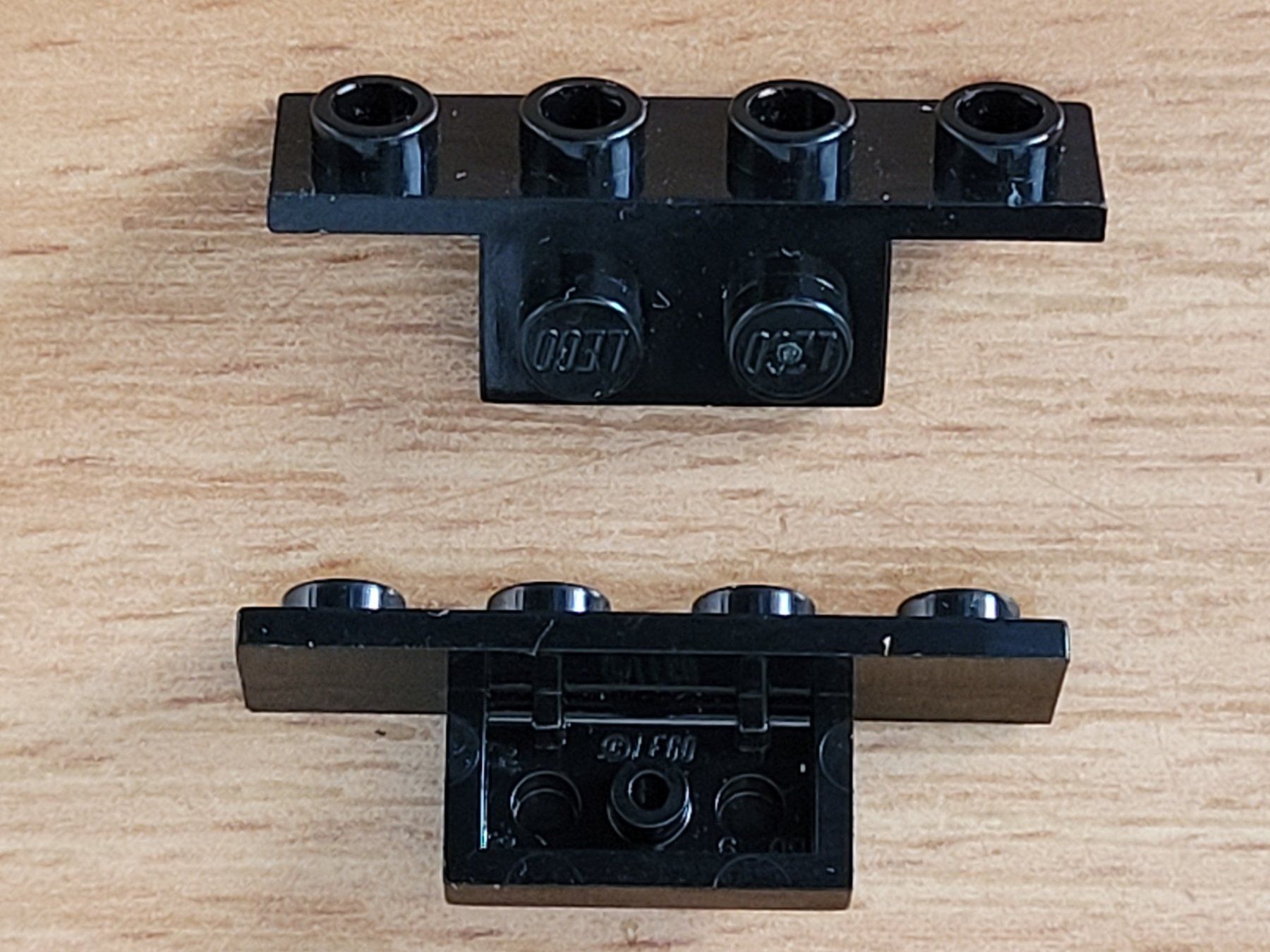 Lego Baukästen: Lego - Pièce détachée de forme spéciale - 2x noir – Gebraucht aus Payerne von tintin08 1