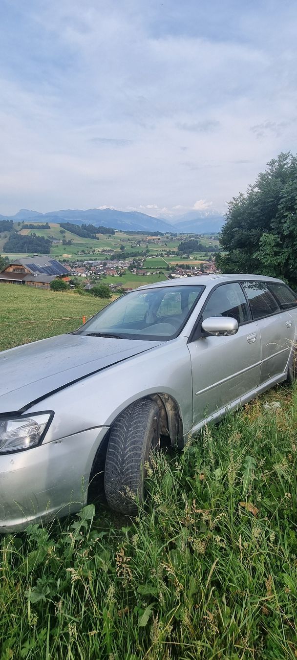 Subaru Autos: Subaru Auto Legacy – Defekt aus Gasel von jas_9vzt