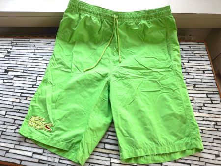 coole LACOSTE froggystyle kurze Hose Badehose grün Herren M