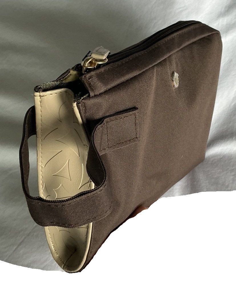Kosmetikkoffer: Emirates Business Class Amenity Kit Men – Neu und originalverpackt aus Möriken AG von Flamingo73 1
