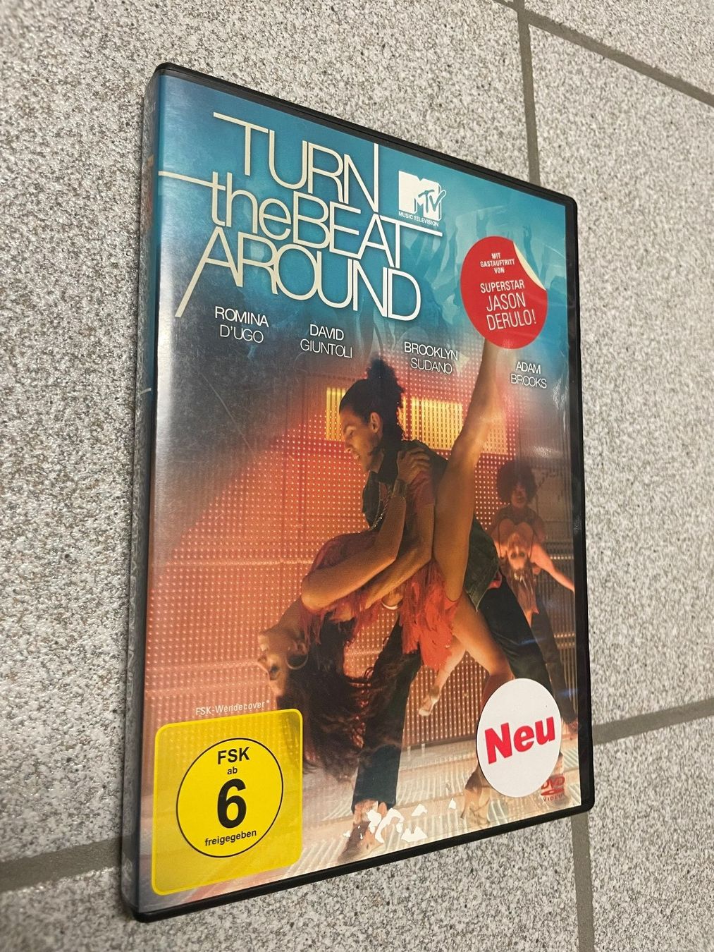Tutti i DVDs: Turn The Beat Around (DVD) – Usato da Eschen venduto da 33shaggy33