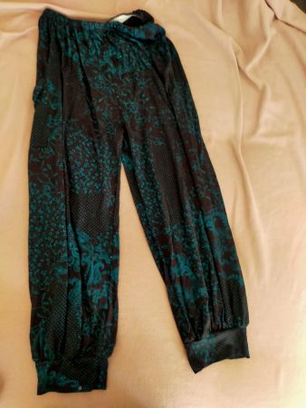 Coole Haremshose mit Muster, Grösse M, Top Zustand!