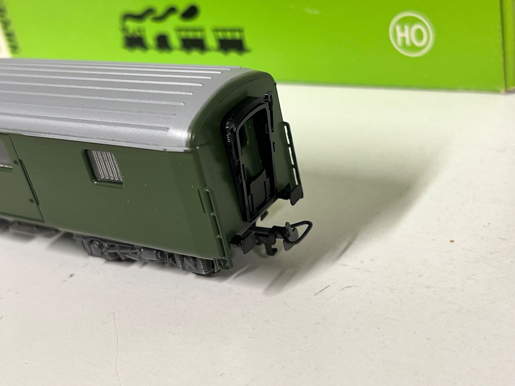 Kleinbahn Modellini di ferrovie: KLEINBAHN 382 H0 Gepäckwagen – Nuovo (secondo la descrizione) da Geroldswil venduto da TopTrain54 2