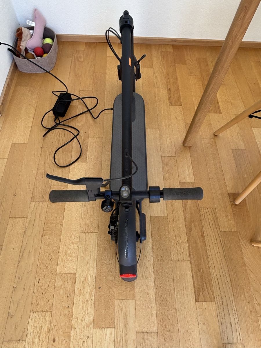 Xiaomi Kickboard: Xiaomi Mi Essential (20 km/h) – Usato da Pratteln venduto da Oxa0 4