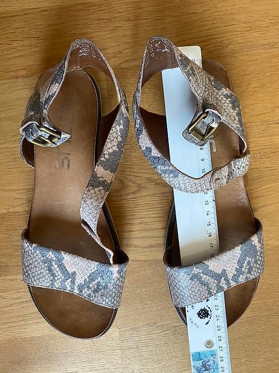 Damenschuhe: Damen Sandalen, Gr.40 neuwertig – Gebraucht aus Iffwil von tan_l2nr 1