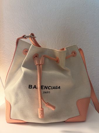 Balenciaga Bucket Bag en toile et cuir rose – Authentique – 