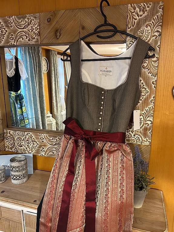Costumi: Dirndl/Trachtenmode NEU – Usato da Giswil venduto da CASP2005 4