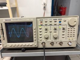 Tektronix TDS 680C Digital-Oszilloskop – 1 GHz / 5 GS/s