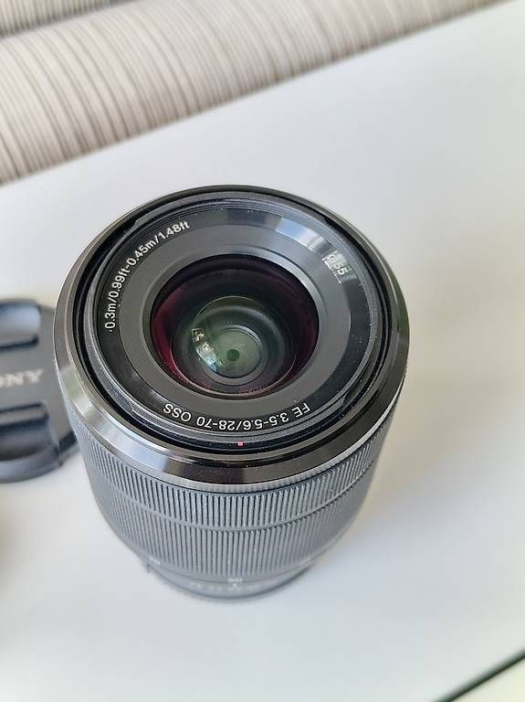 Sony Objectifs: Sony FE 28-70mm f3.5-5.6 – D'occasion à Binningen par ken_6zk5 1