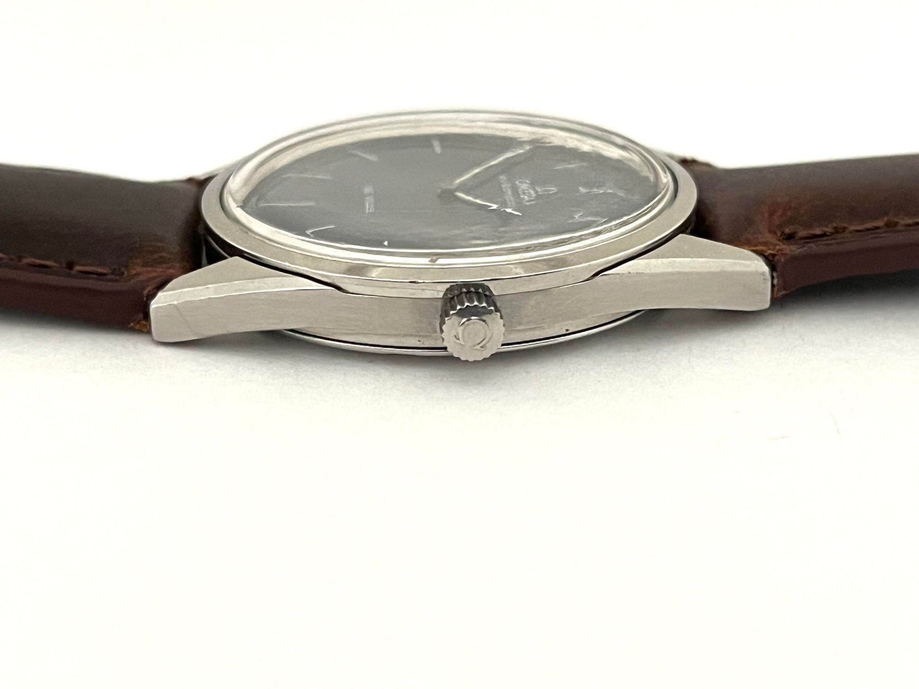 Omega Orologi: 1973 Omega Automatic De Ville Chronometer caliber 711 – Usato da Zürich venduto da GentsStuff 6