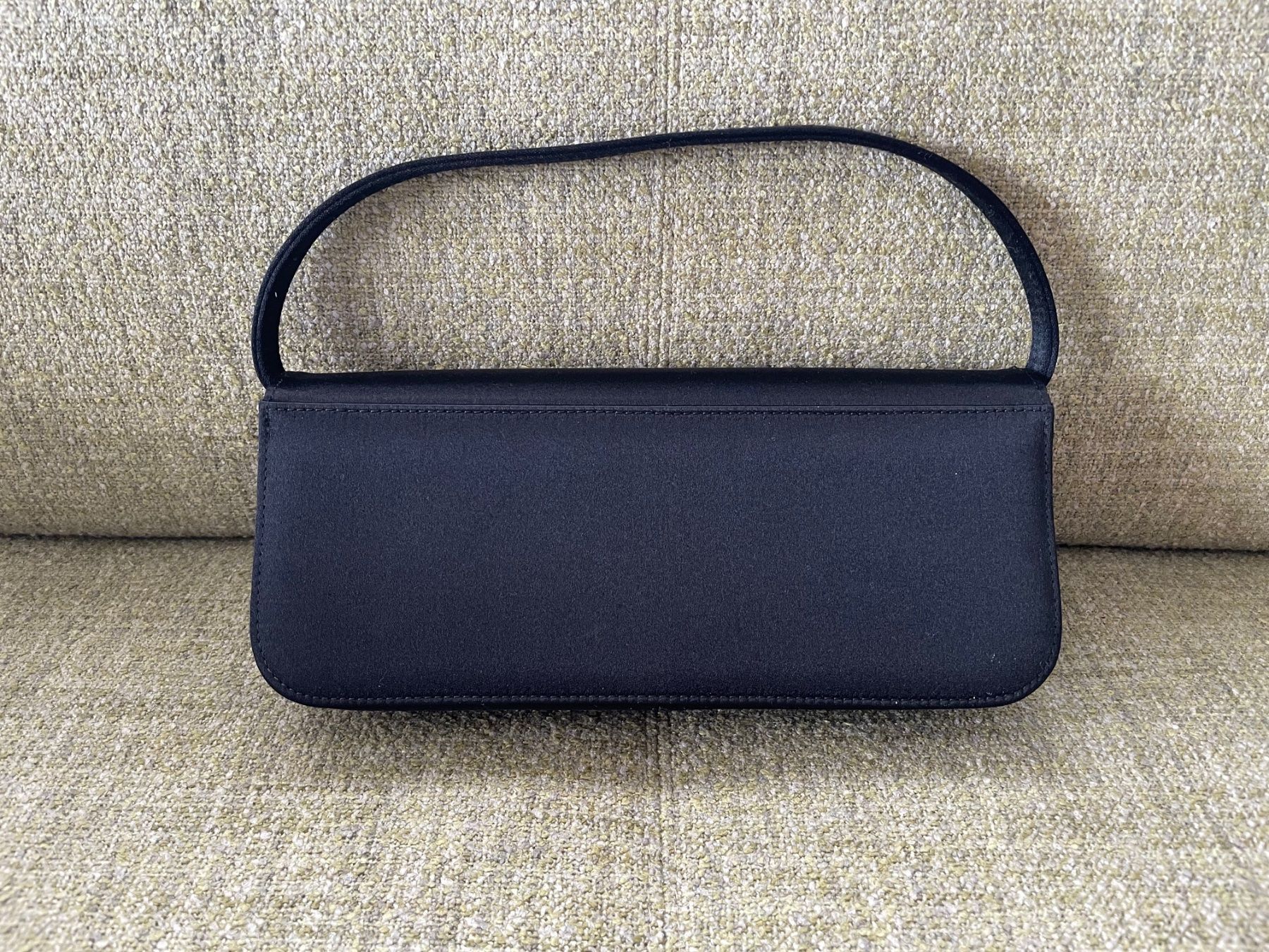 Stuart Weitzman Taschen für Damen: Stuart Weitzman Clutch mit Swarovski-Steinen – Neu (gemäss Beschreibung) aus Meilen von Reni888 2