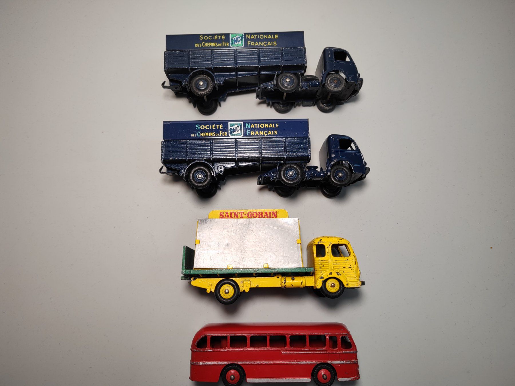 Dinky Toys Modellautos: 4x Dinky Toys Lastwagen – Gebraucht aus Bachenbülach von R.Mall 2