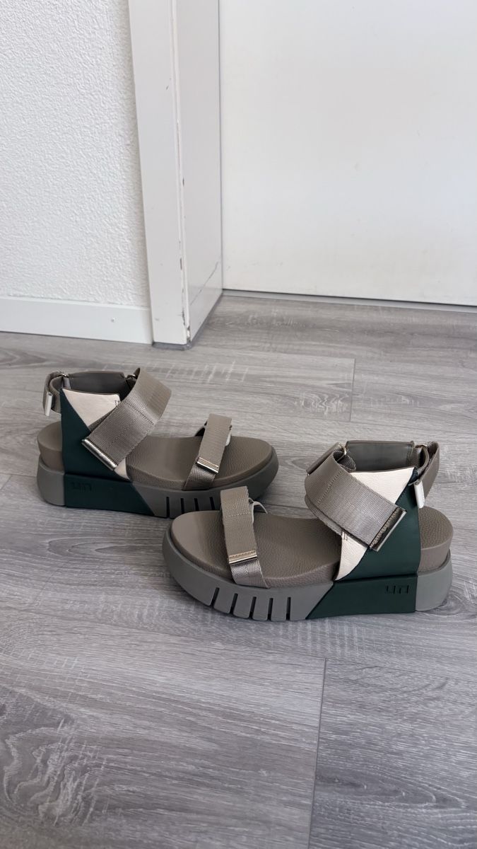 Scarpe da donna: Unitednude sandals – Usato da Zürich venduto da ali_2hvm