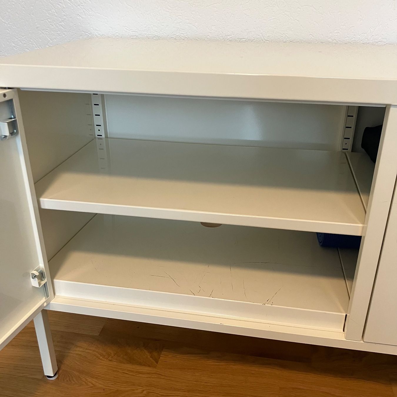 IKEA PS Schrank, weiss, 119x63 cm (Gebraucht) in Grabs für CHF 97 – nur Abholung auf Ricardo kaufen