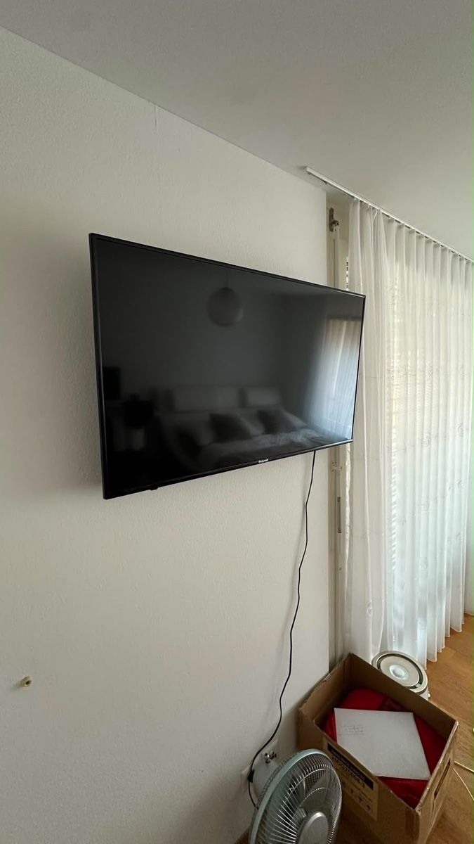 Televisori: Fernseher guter Zustand – Nuovo (secondo la descrizione) da Unteraegeri venduto da Danijel3007 1