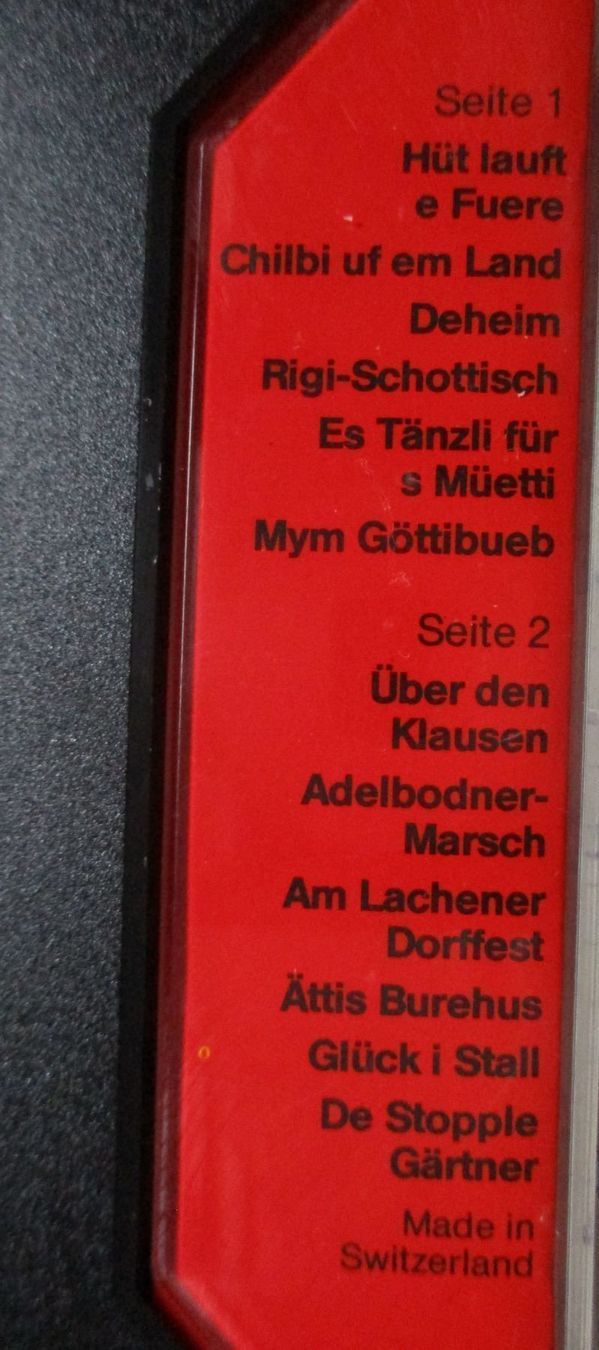 Kompaktkassetten: Souvenirs from Schwitzerland / Kassette  / MC – Gebraucht aus Flumenthal von novbra 1