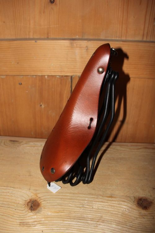 Raleigh Pezzi di ricambio: Velo Sattel Raleigh Ledersattel ,neuwertig, Top Zustand! #30 – Nuovo (secondo la descrizione) da Domat-Ems venduto da Oiteli68 1