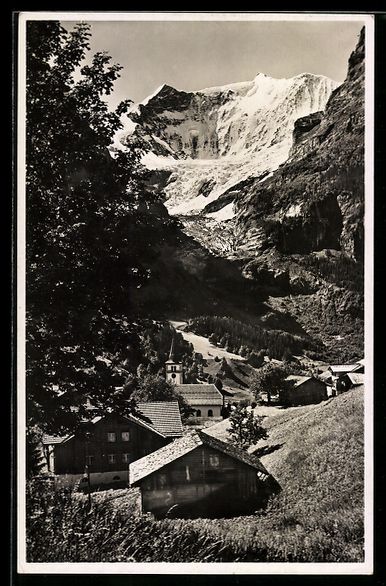 Cartoline postali: AK Grindelwald, Viehscheidorte mit Kirche – Usato da Berlin venduto da bartko-reher