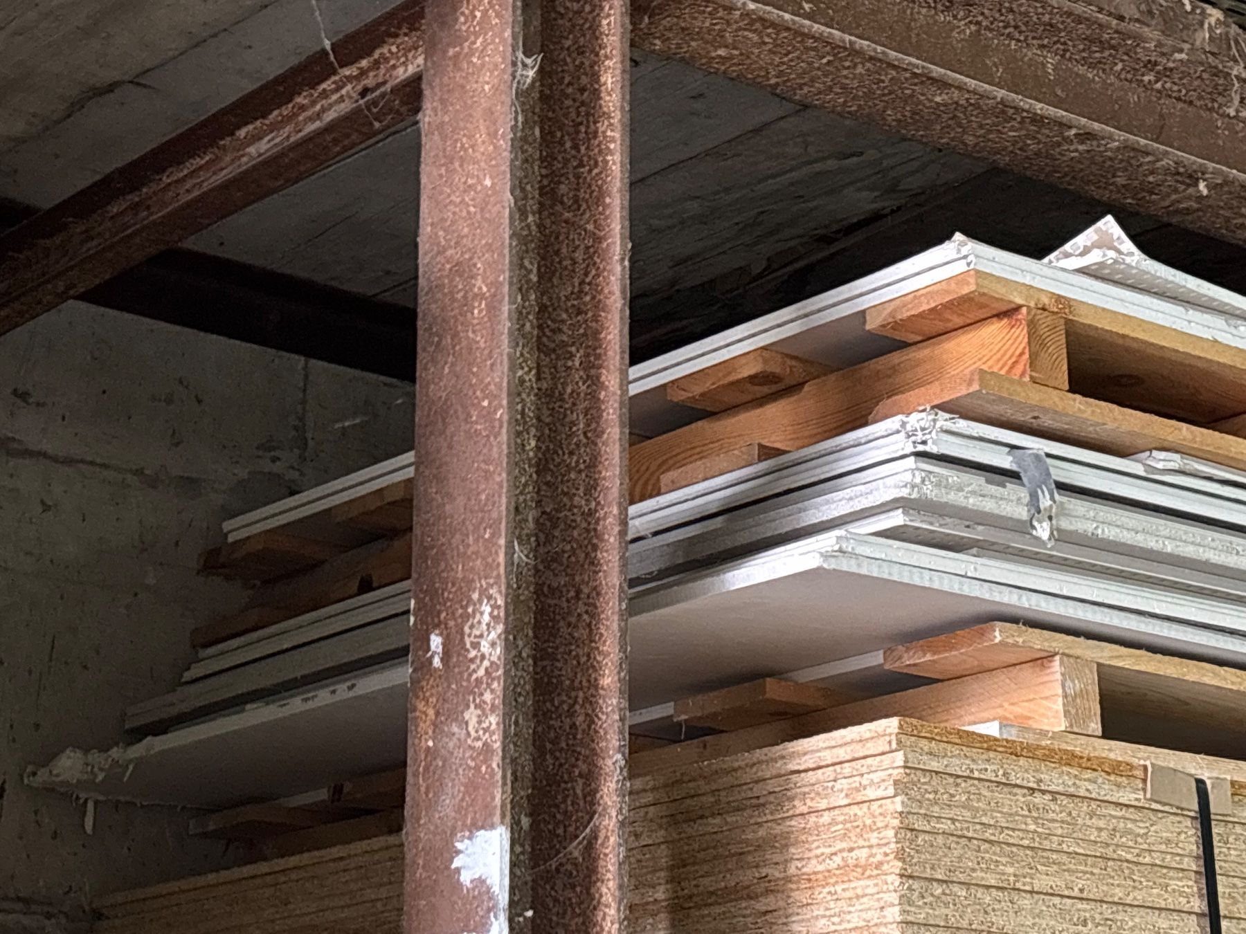 Piatti di portata: LAGERVERKAUF: Posten an Gipsplatten in div. Varianten – Usato da Winterthur venduto da ReUse_Baumarkt 2