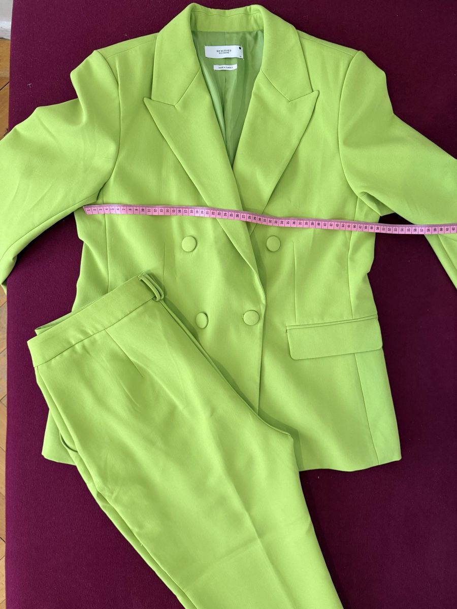 Anzüge & Kostüme: Ensemble tailleur vert citron – Neu und originalverpackt aus Le Locle von tchanatakoua 3