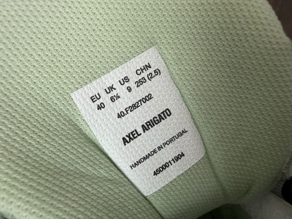 Axel Arigato Scarpe da uomo: Axel Arigato sneakers  – Nuovo (secondo la descrizione) da Lausanne venduto da Loyal_8 6