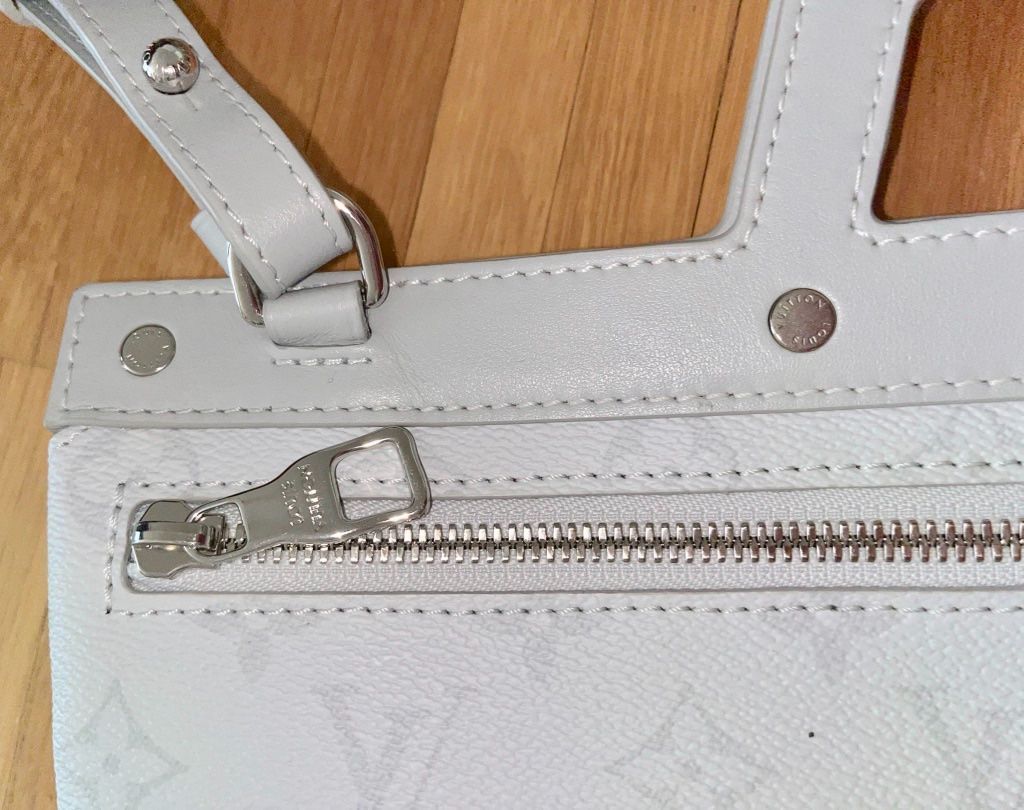 Louis Vuitton Borse: NEU - LOUIS VUITTON Ledertasche – Nuovo e nell'imballaggio originale da Zurich venduto da MX1000 5