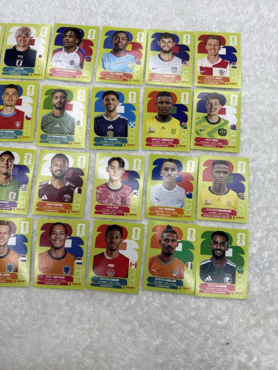 Panini Carte collezionabili: Lot de 40 Panini comme neuf  – Nuovo (secondo la descrizione) da Chenens venduto da anasantos90 3
