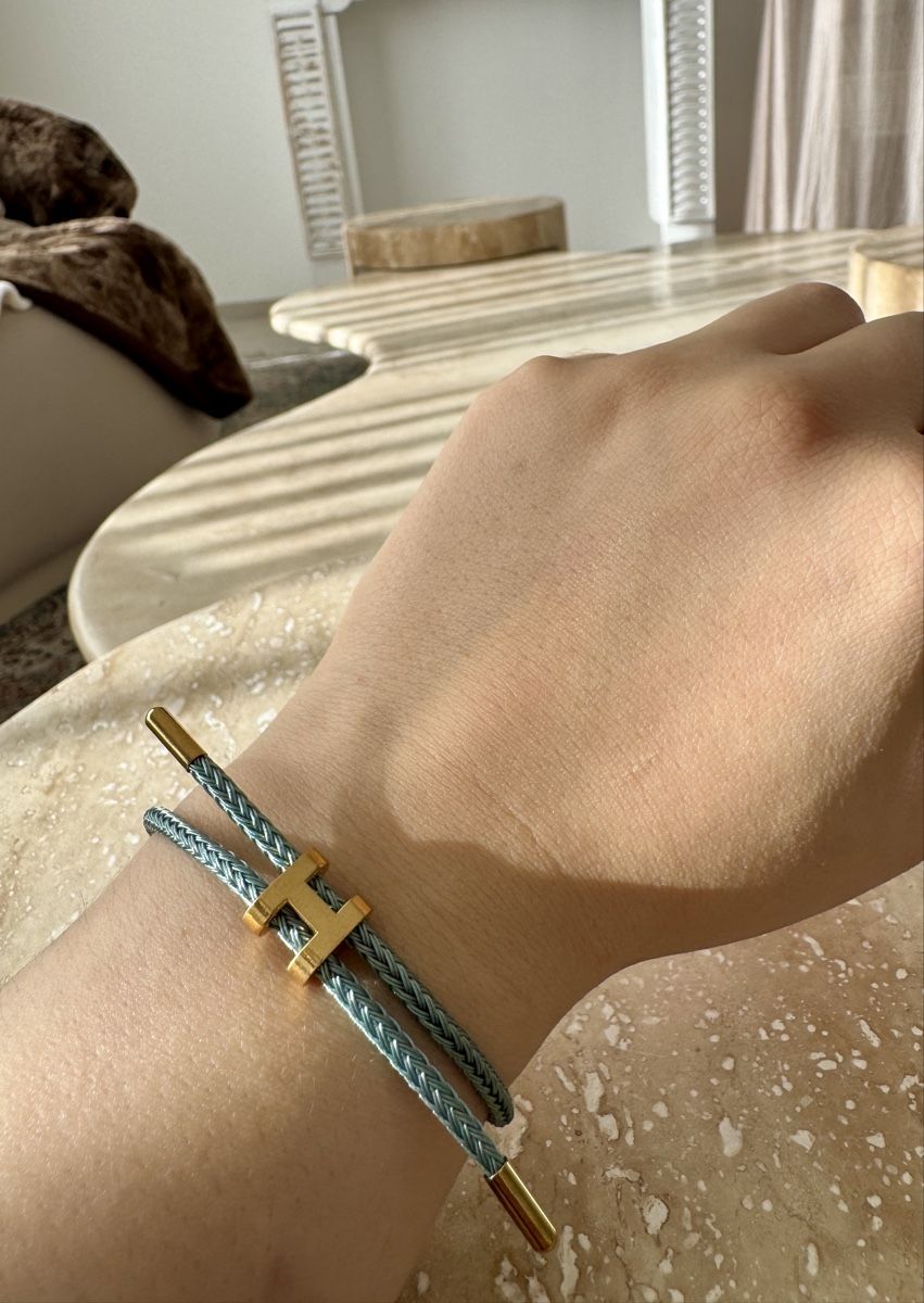 Bracciali & Braccialetti: Drahtseil Armband mit H – Nuovo e nell'imballaggio originale da Oberhasli venduto da Duabelle_official 1