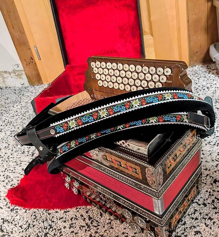 Strumenti musicali: Steirische Harmonika Müller ADGC – Usato da Langnau i. E. venduto da blu_7xhw 4