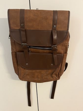 Brauner Lederlook Rucksack