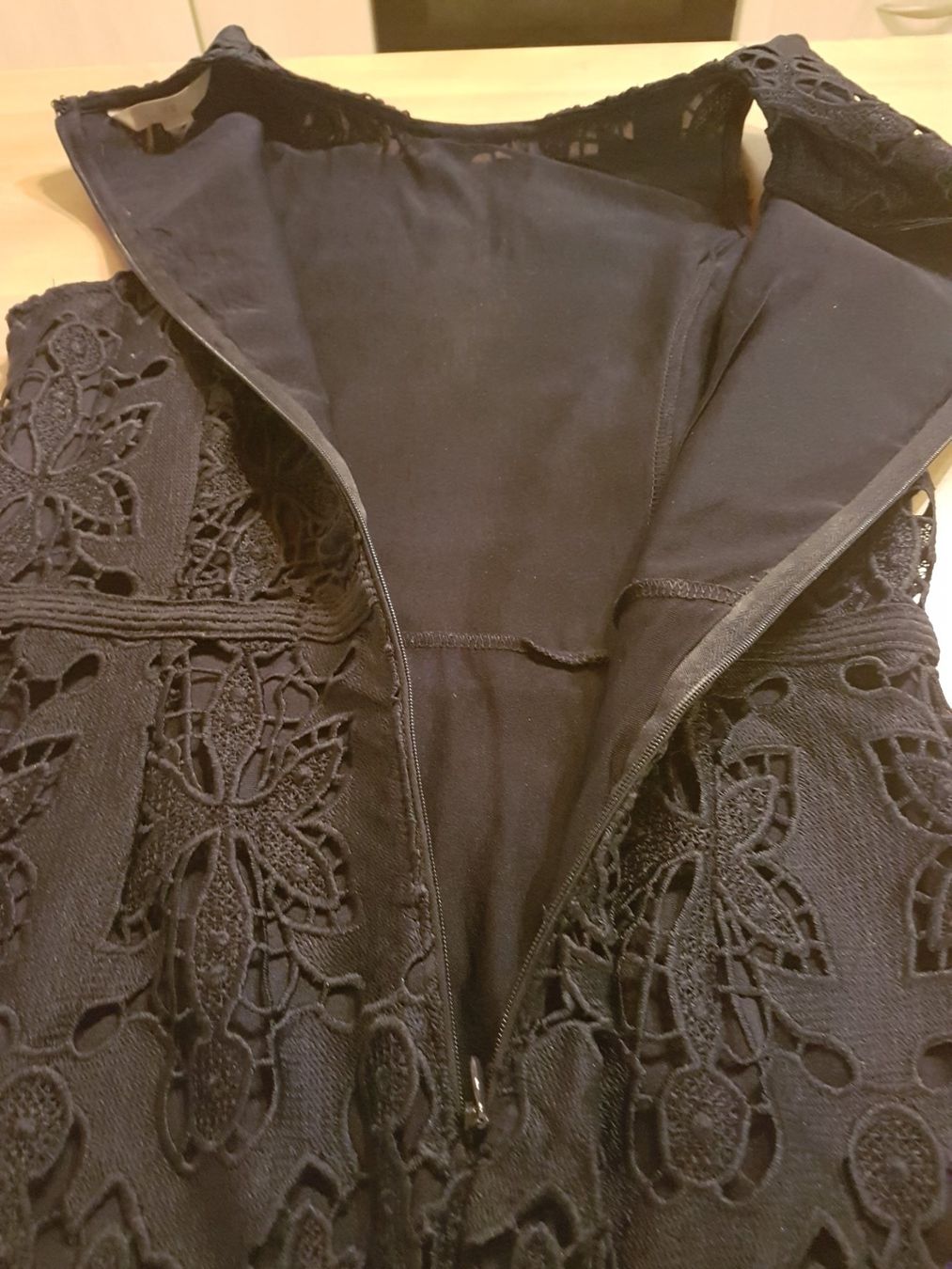 H&M Vestiti: Robe noire - dentelle taille XS marque H&M – Usato da Villiers venduto da san_jn5w 6