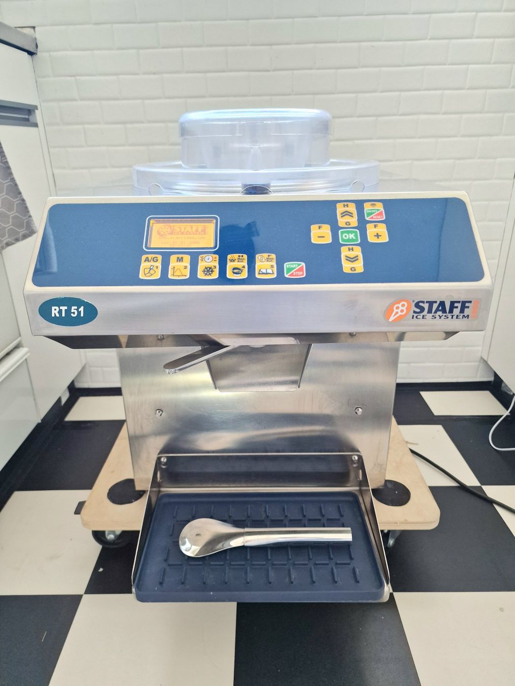 Küchengeräte: Profi Glacemaschine/Pasteurisierer/Cremekocher BatchFreezer – Gebraucht aus Gossau ZH von cephea 5