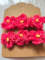 2 süsse Haarspangen mit gehäkelten Blümchen 🌸