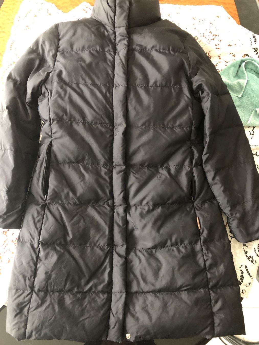 Moncler Cappotti: MONCLER Daunenmantel – Usato da Niederhasli venduto da bluedog21 2