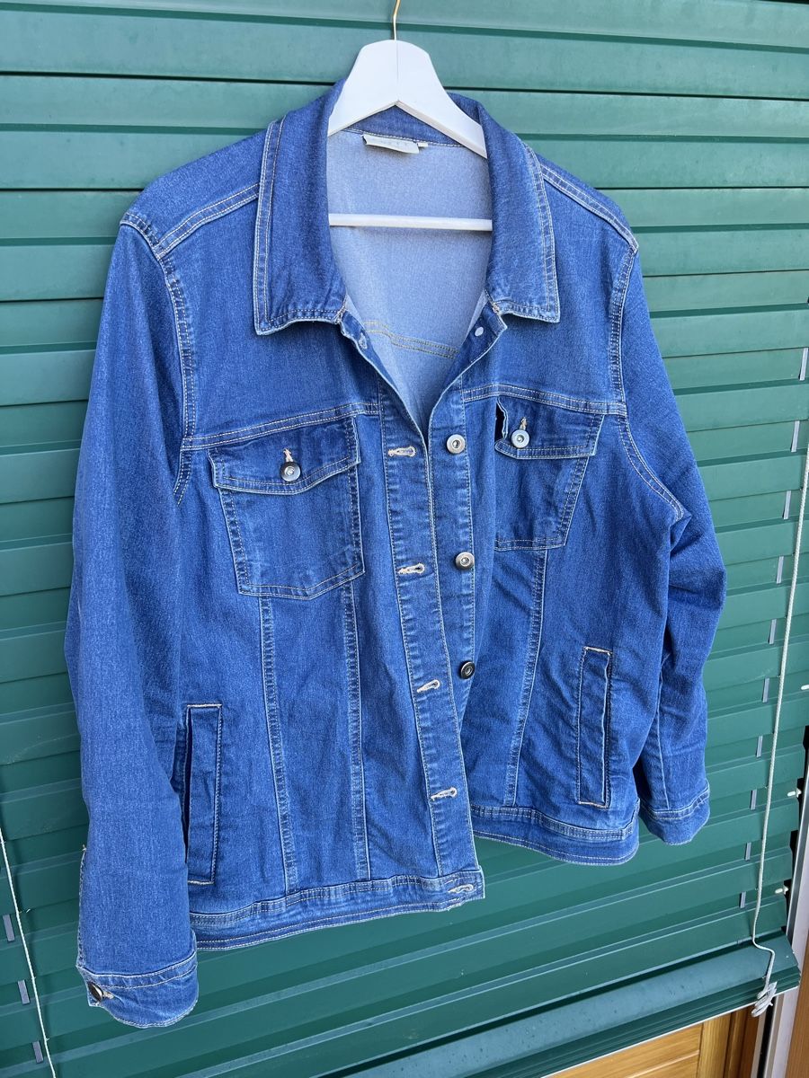 Giacche: Jeansjacke Caffe Curve Gr. 54 – Nuovo (secondo la descrizione) da Oberentfelden venduto da Betina.Hummeli
