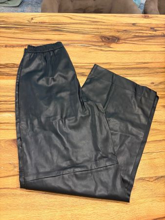 Elegante Lederhose, Gr. M, Schwarz,