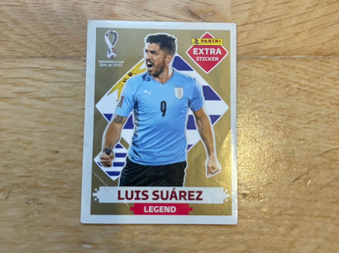 Panini Sammelbilder & Trading cards: Luis Suarez: GOLD Panini Extra Sticker - WM 2022 – Gebraucht aus Greifensee von