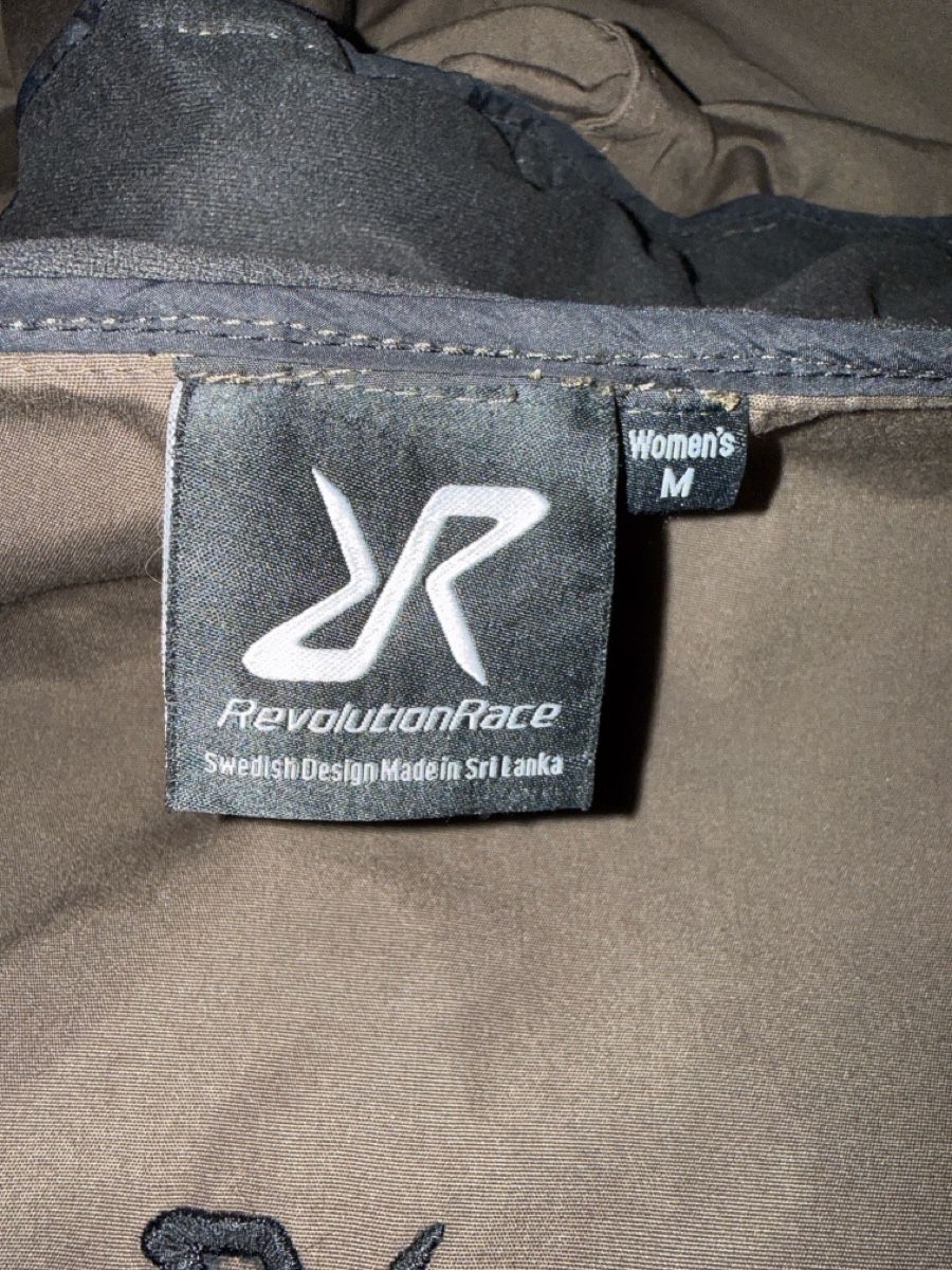 RevolutionRace Giacche: RevolutionRace Damen Jacke – Usato da Triesenberg venduto da elfchen96 2