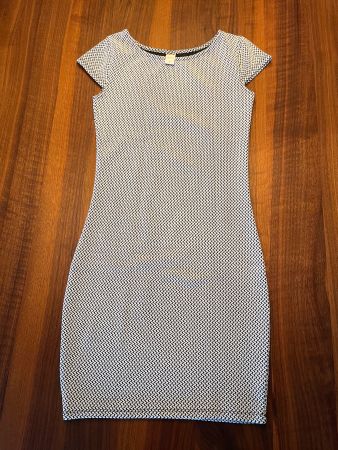 Zebra Damenkleid, Sommer, M eng geschnitten