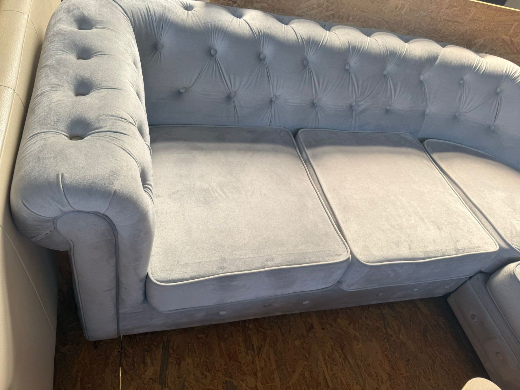 Chesterfield Divani: Ecksofa Polsterung Velours Grau 6-Sitzer – Usato da Dietikon venduto da arj_lrs8 2