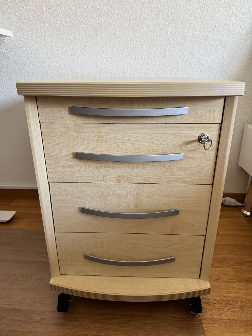 Pfister Banconi: Rollcontainer Holz 44cm x 54.5cm x 61.5cm – Usato da Zürich venduto da gwe_s8t9