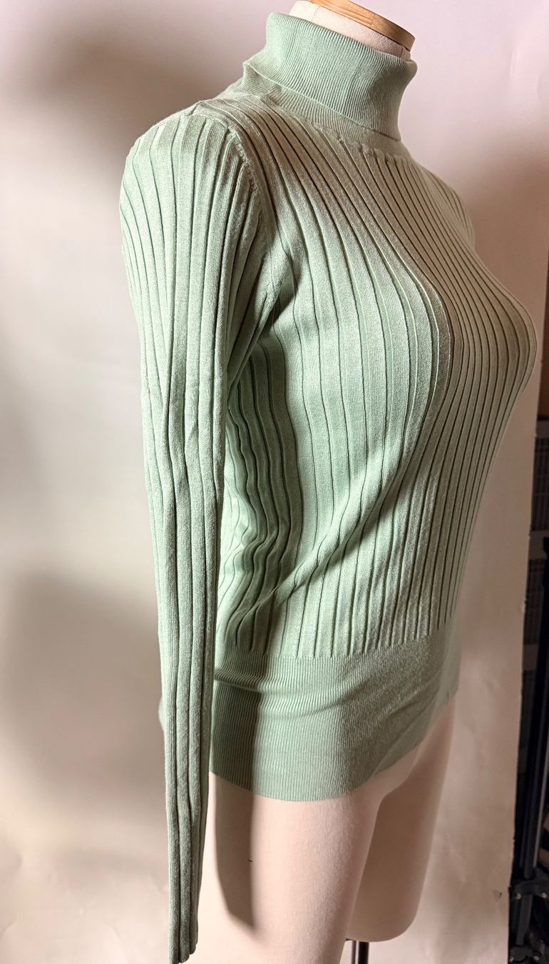 Lascana Pulls & Sweat-shirts: LASCANA, Rollkragen-Pullover Langarm, Grösse 32/34, Mintgrün – Neuf avec emballage d'origine à Rudolfstetten par gst_g7xl 1