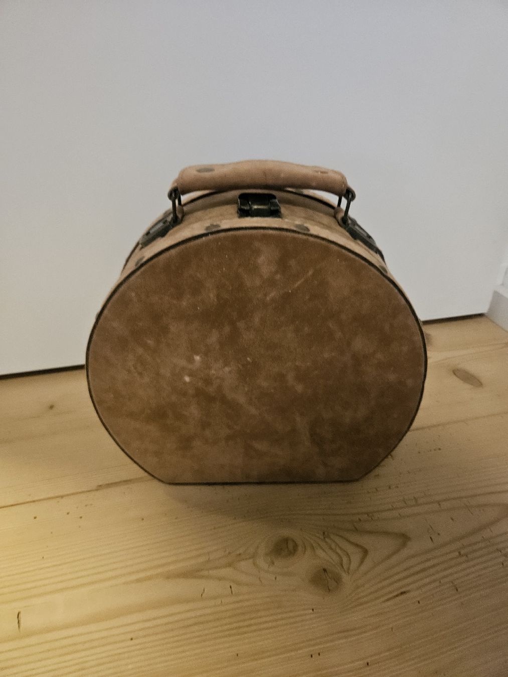 Valises de voyage: Kleiner brauner Dekokoffer – D'occasion à Flüeli-Ranft par tab_hsm7 3
